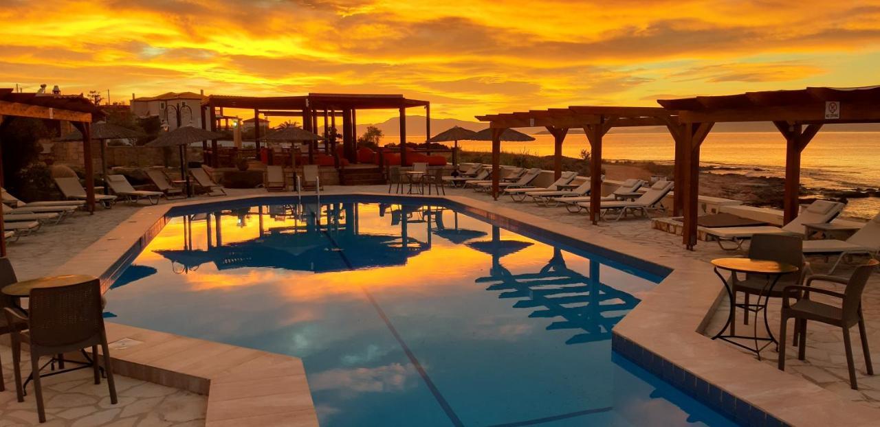 Irides Aparthotel