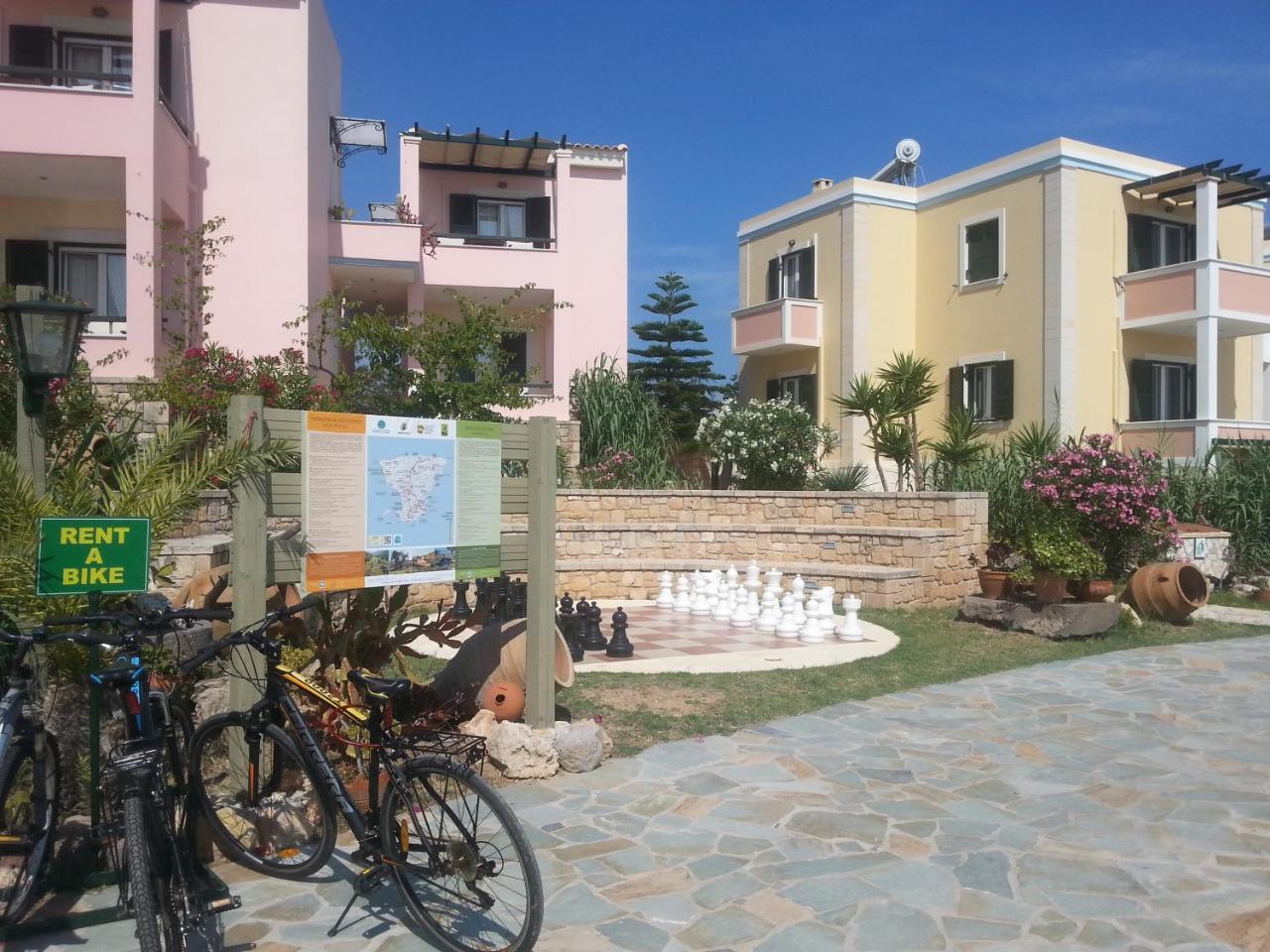 Aparthotel Irides Souvala