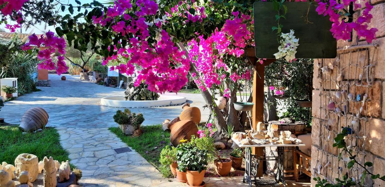 Irides Aparthotel Souvala